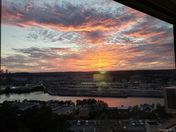 6 Fordham hill Oval 15F, Bronx NY 10468