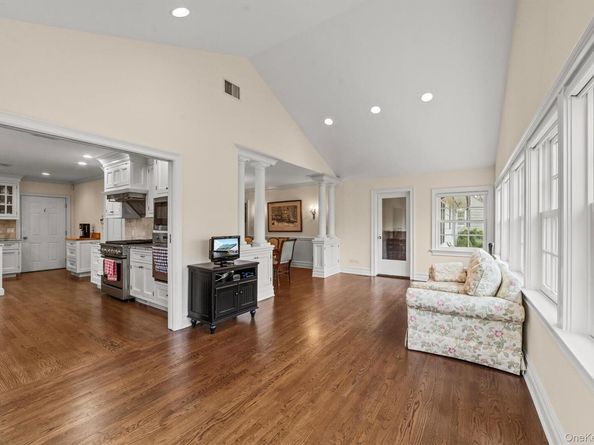 52 Oakledge Road, Bronxville NY 10708