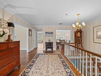 52 Oakledge Road