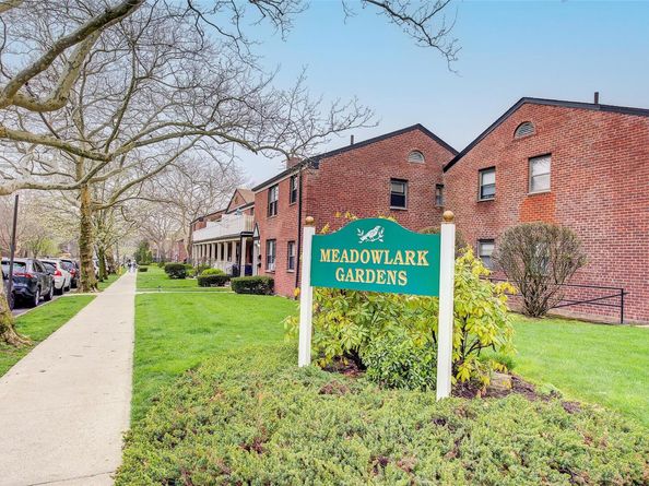196-57 69th Avenue 1, Fresh Meadows NY 11365