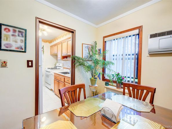 196-57 69th Avenue 1, Fresh Meadows NY 11365