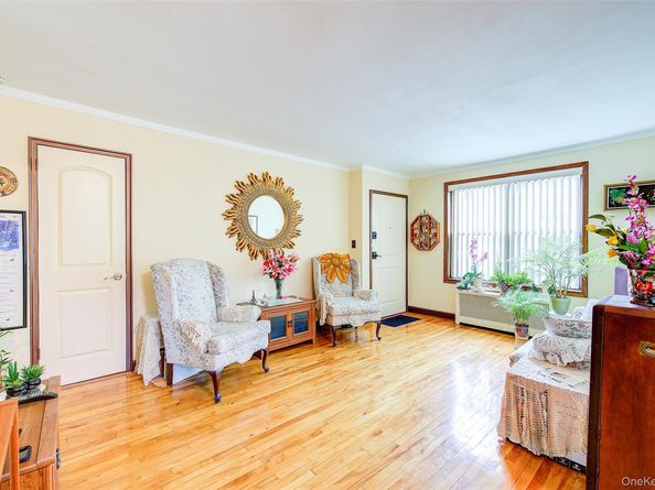 196-57 69th Avenue 1, Fresh Meadows NY 11365