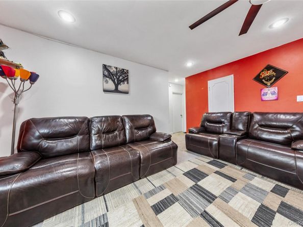 221-15 Manor Road UPPER, Queens Village NY 11427