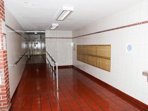 87-30 204 Street B48, Hollis NY 11423