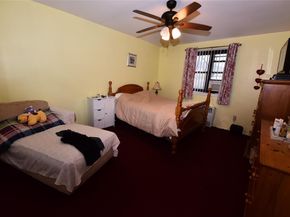 87-30 204 Street B48, Hollis NY 11423