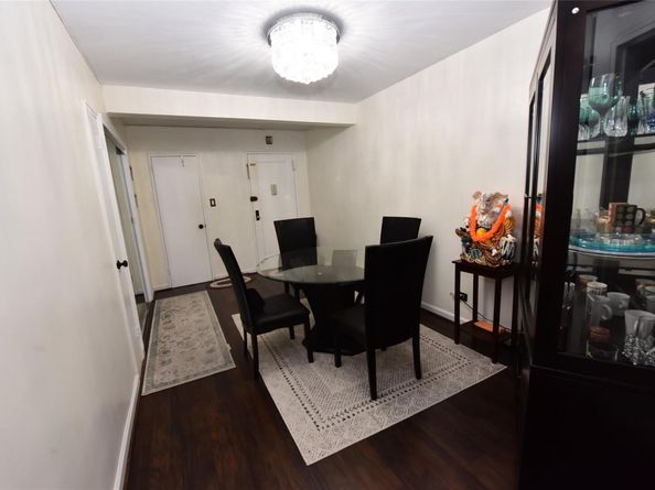 87-30 204 Street B48, Hollis NY 11423
