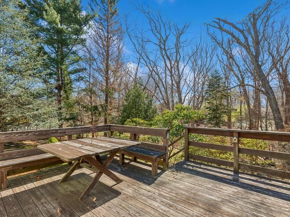 495 Knollwood Lane, Mattituck NY 11952
