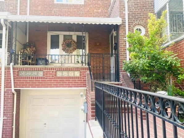 48-30 42 Street, Sunnyside NY 11104
