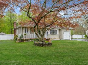 8 Landsberger Street, Yaphank NY 11980