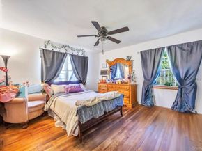 14 Urn Court, Brentwood NY 11717
