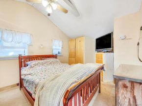 14 Urn Court, Brentwood NY 11717