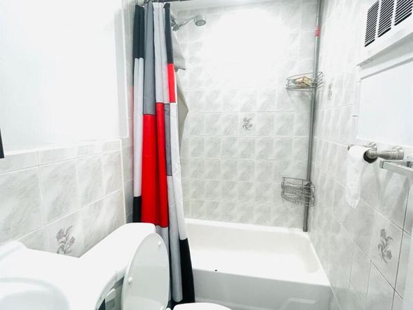 155-17 65th Ave, Flushing NY 11367