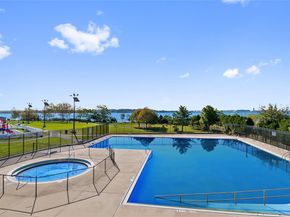 114 Beacon Lane 74, Bronx NY 10473