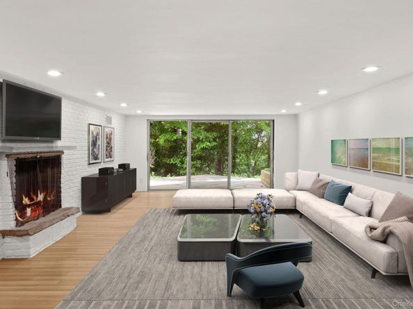 3 South Run, Cold Spring Harbor NY 11724