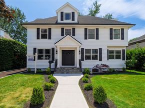 12 Shepherd Street, Rockville Centre NY 11570