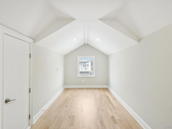 12 Shepherd Street, Rockville Centre NY 11570