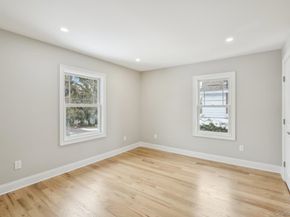 12 Shepherd Street, Rockville Centre NY 11570