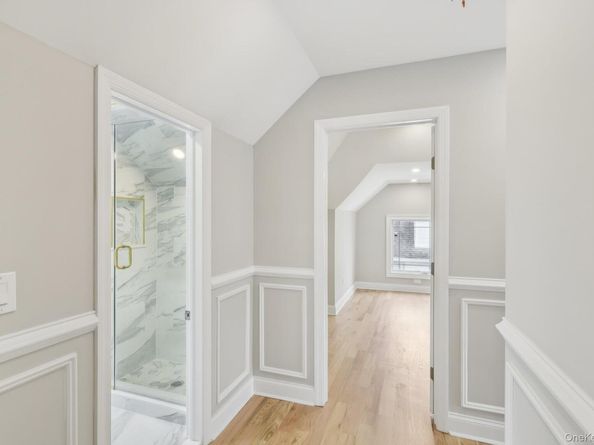 12 Shepherd Street, Rockville Centre NY 11570