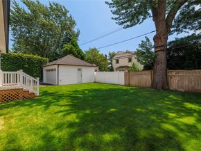 12 Shepherd Street, Rockville Centre NY 11570