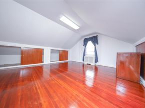 95-15 243rd Street, Floral Park NY 11001