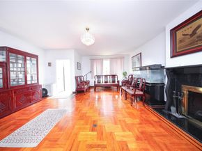 95-15 243rd Street, Floral Park NY 11001