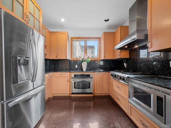 64-16 211th Street, Bayside NY 11364