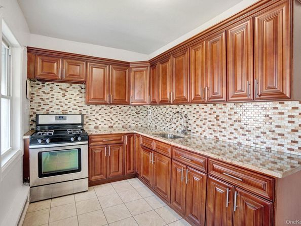 90-31 185TH Street, Hollis NY 11423
