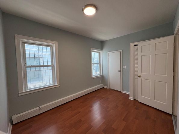 90-31 185TH Street, Hollis NY 11423