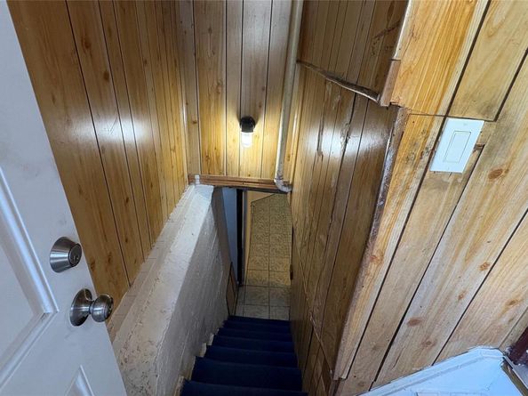 90-31 185TH Street, Hollis NY 11423
