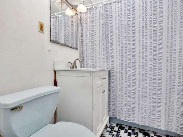 69-59 74th Street, Middle Village NY 11379