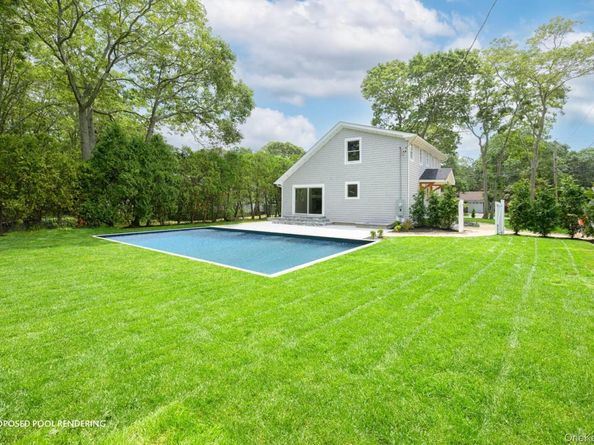 1 Lynnwood Court, Hampton Bays NY 11946