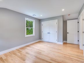 1 Lynnwood Court, Hampton Bays NY 11946