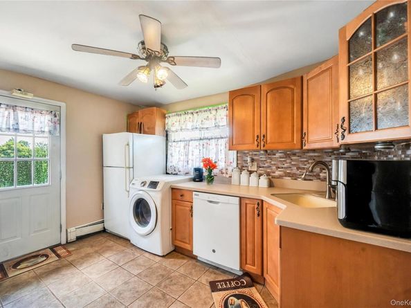 190 Meridian Road, Levittown NY 11756