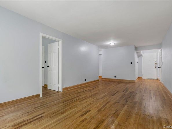 2385 Barker Avenue 1D, Bronx NY 10467