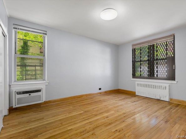2385 Barker Avenue 1D, Bronx NY 10467