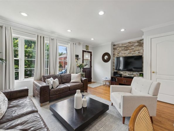 61-31 136th Street, Flushing NY 11367