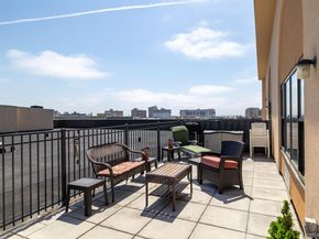 185 W Park Avenue 406, Long Beach NY 11561