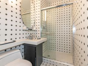 269-10 Grand Central Parkway 18 G, Floral Park NY 11005