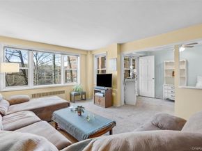 1 Washington Square 2H, Larchmont NY 10538