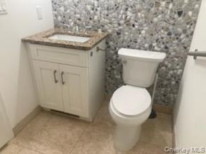 1661 Old Country Road 516, Riverhead NY 11901
