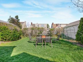 10 Dorothy Place, Lynbrook NY 11563