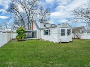 23 Lakewood Avenue, Ronkonkoma NY 11779