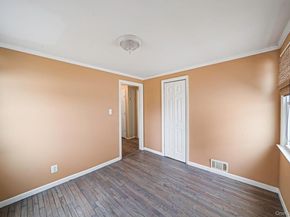 23 Lakewood Avenue, Ronkonkoma NY 11779