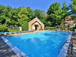 220 Sandpiper Court, Yorktown Heights NY 10598