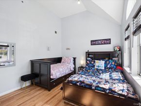 220 Sandpiper Court, Yorktown Heights NY 10598
