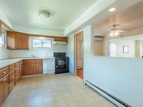 61 Dosoris Lane, Glen Cove NY 11542