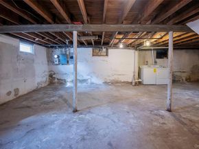 61 Dosoris Lane, Glen Cove NY 11542