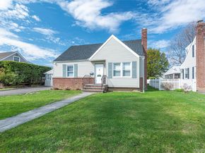 61 Dosoris Lane, Glen Cove NY 11542
