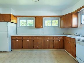 61 Dosoris Lane, Glen Cove NY 11542