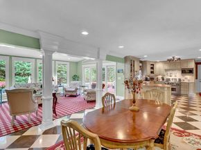 5 Merlin Lane, East Setauket NY 11733